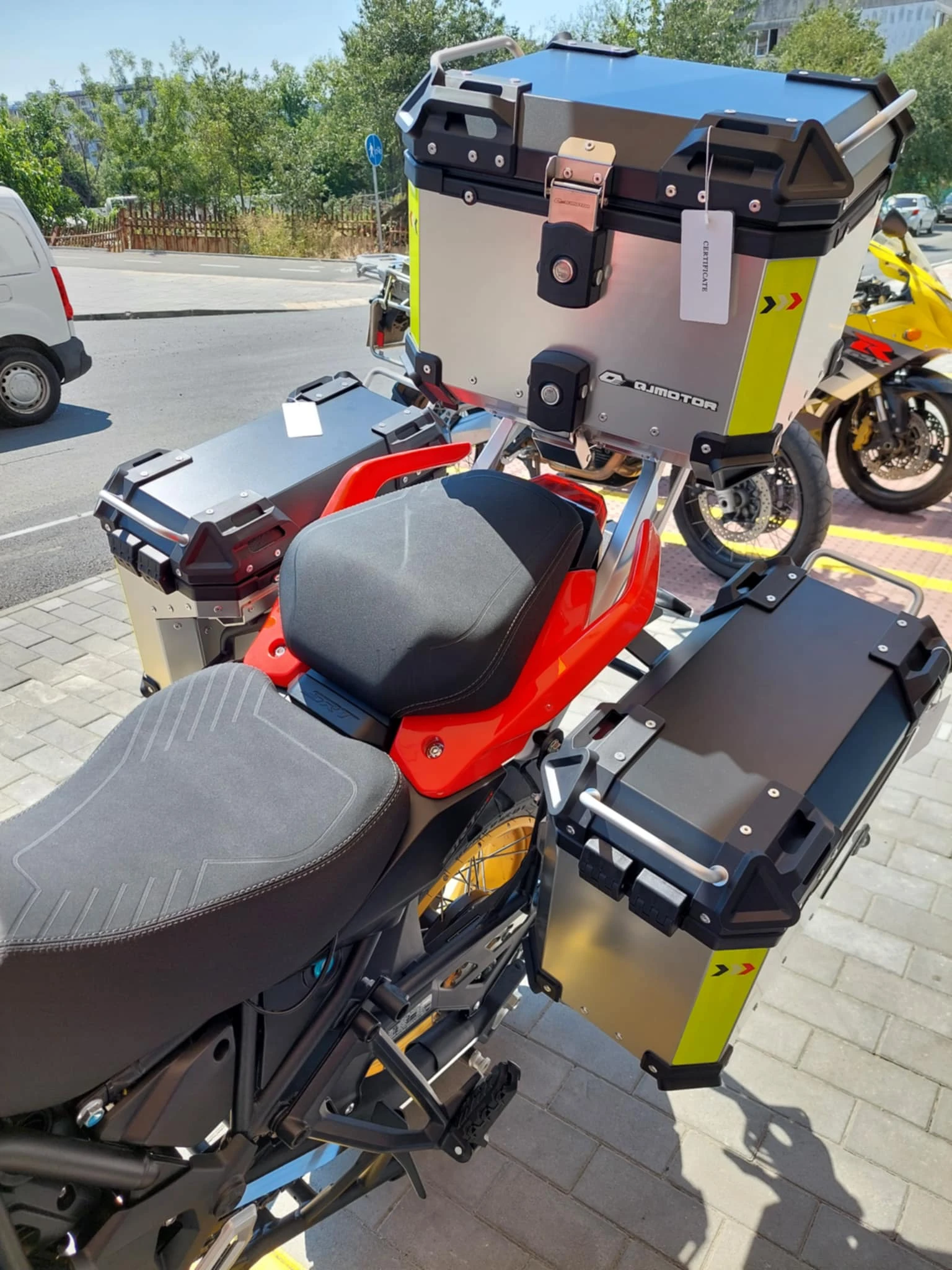 QJMotor SRT 700SX  - изображение 6
