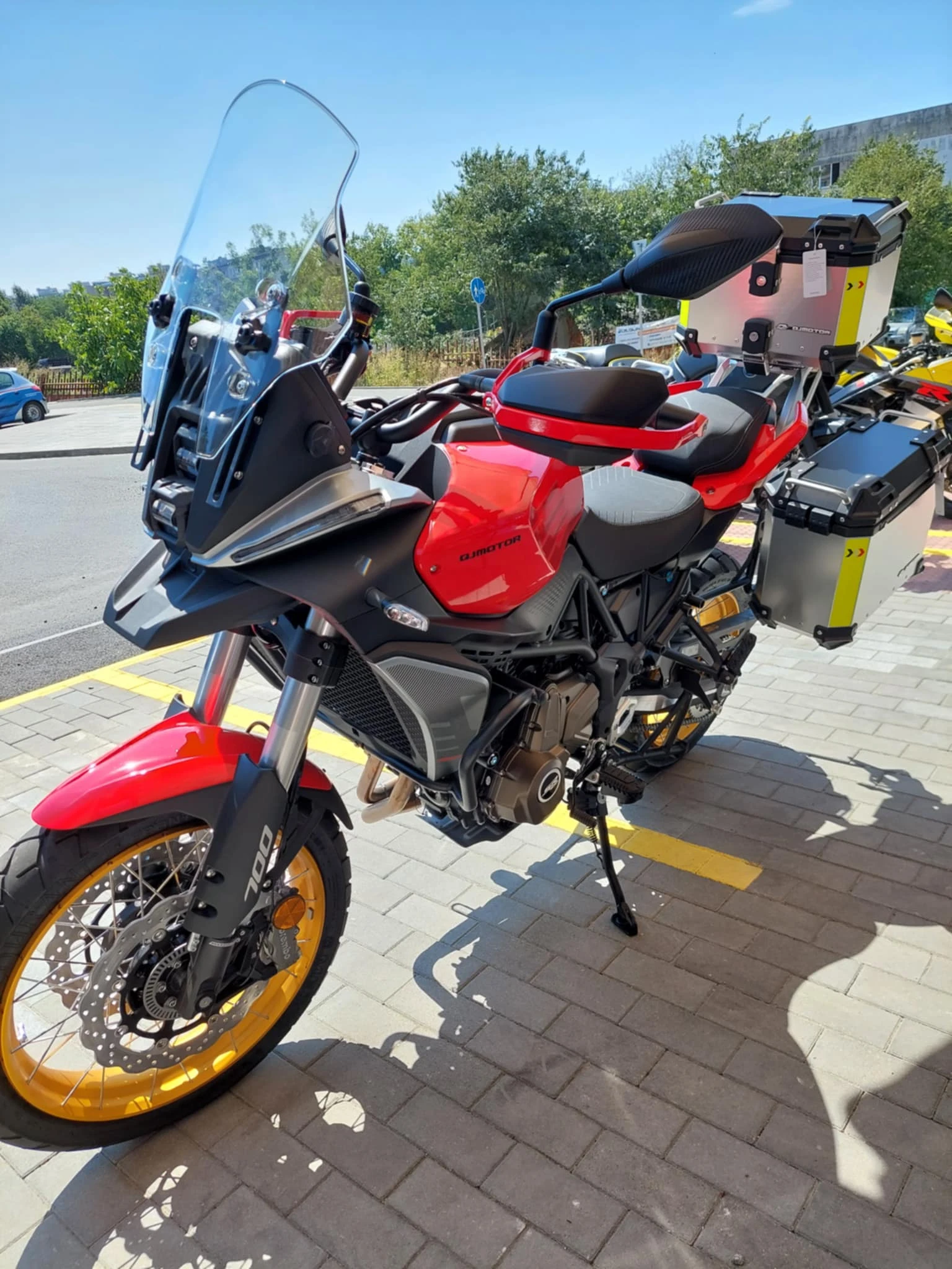 QJMotor SRT 700SX | Mobile.bg   1