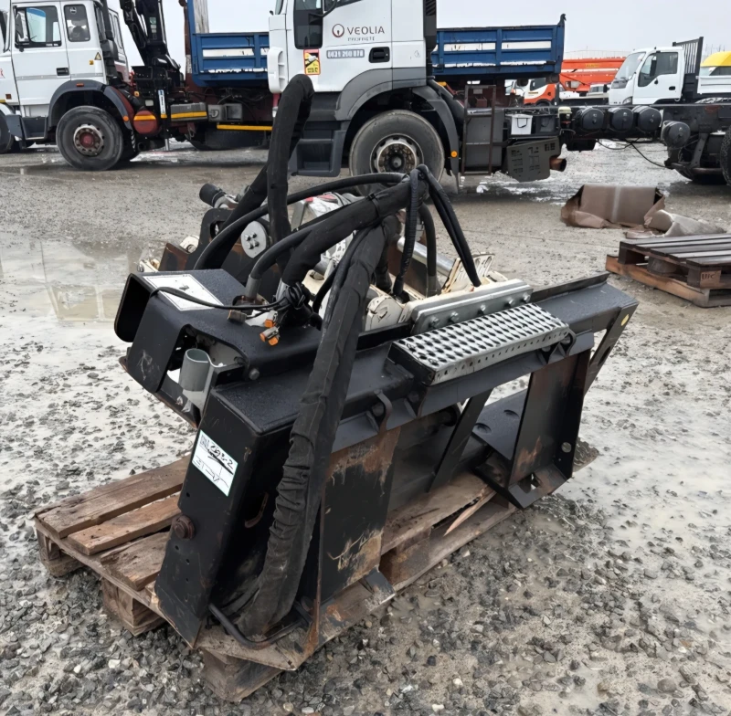 Асфалтополагаща машина Друга марка SIMEX PL4520 фреза за асфалт, снимка 2 - Индустриална техника - 52665483