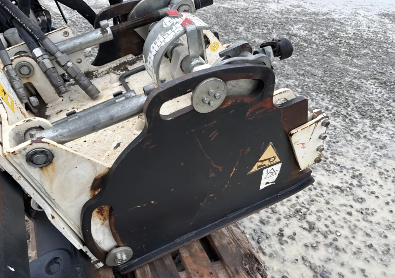 Асфалтополагаща машина Друга марка SIMEX PL4520 фреза за асфалт, снимка 9 - Индустриална техника - 52665483