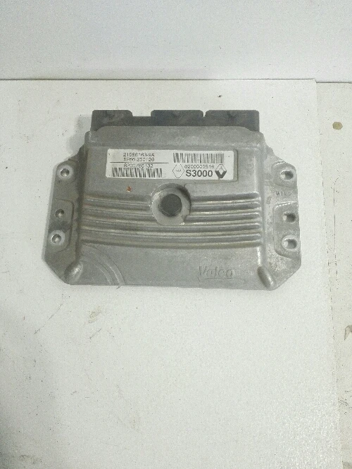 Компютър Рено Меган 1.8 16в седан