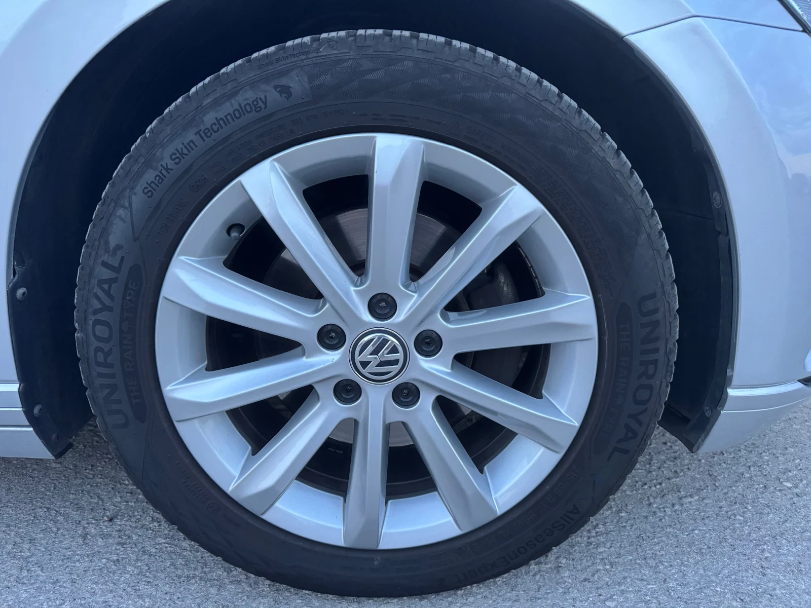 Гуми с джанти Uniroyal 215/55R17, снимка 4 - Гуми и джанти - 56270850