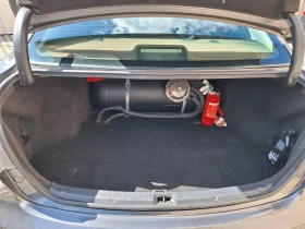 Toyota Avensis 1.8i Бензин/Газ, снимка 12