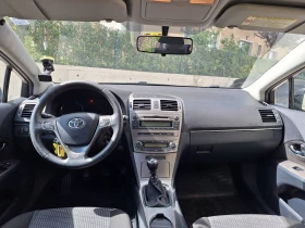 Toyota Avensis 1.8i Бензин/Газ, снимка 9