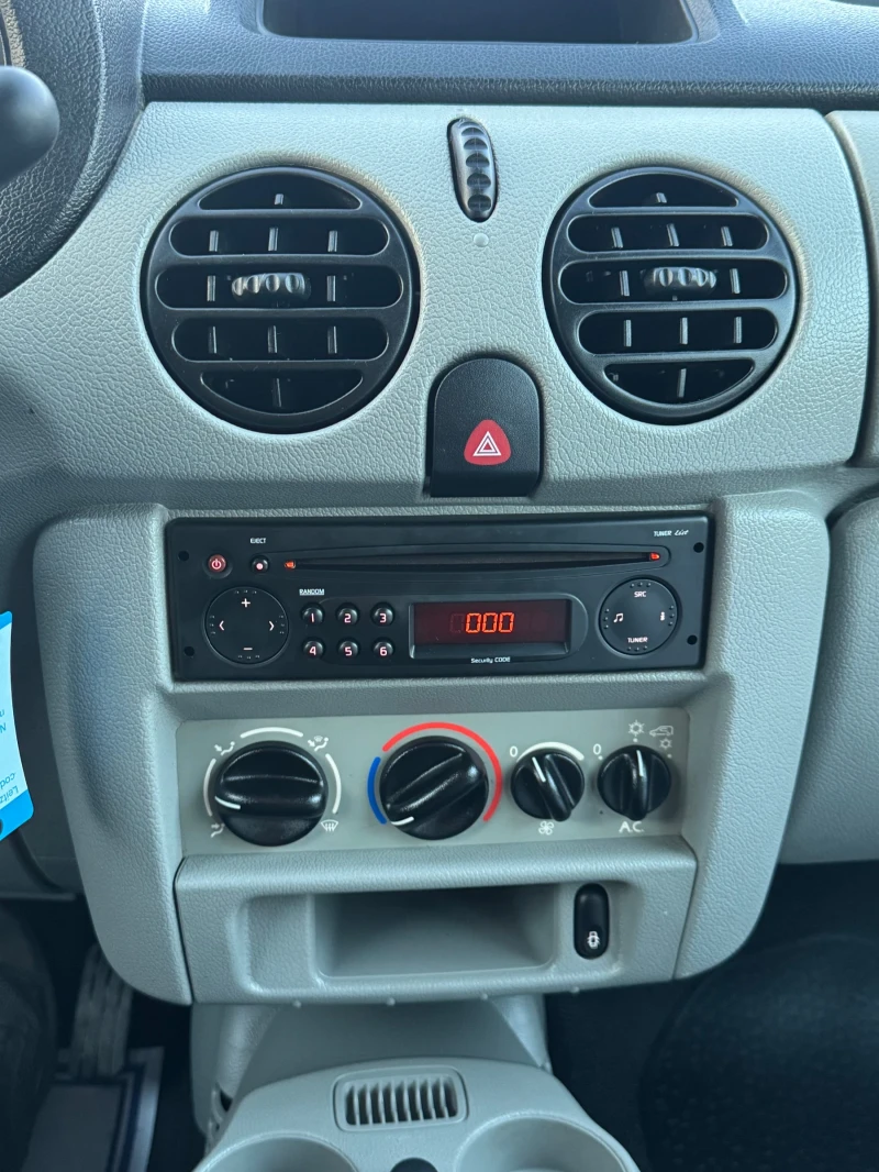 Renault Kangoo 1.5DCi 85к.с * Климатик* * Пътник* , снимка 15 - Автомобили и джипове - 47873513