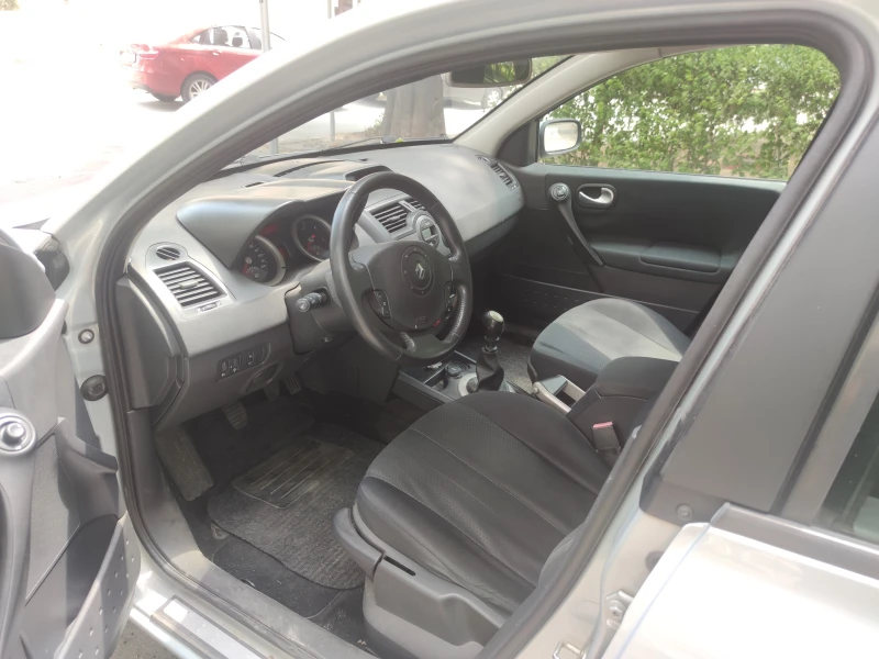 Renault Megane 1.9dCi, снимка 9 - Автомобили и джипове - 48161232