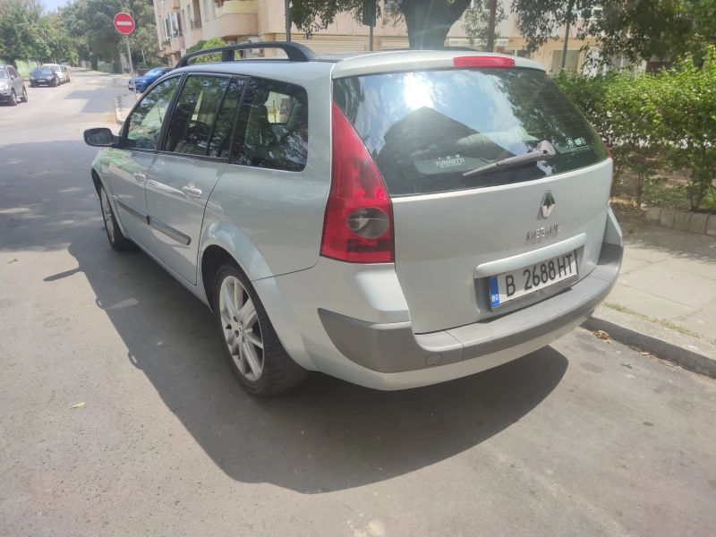 Renault Megane 1.9dCi, снимка 3 - Автомобили и джипове - 48161232