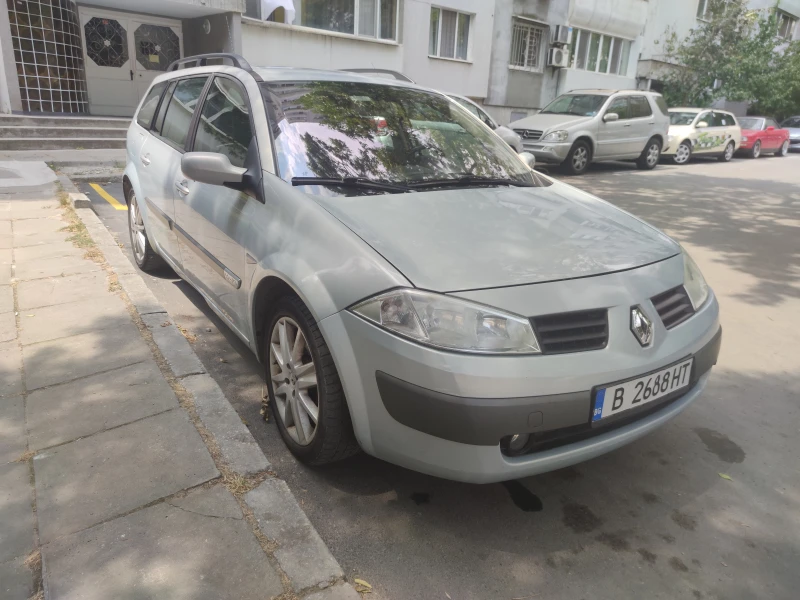 Renault Megane 1.9dCi, снимка 2 - Автомобили и джипове - 48161232