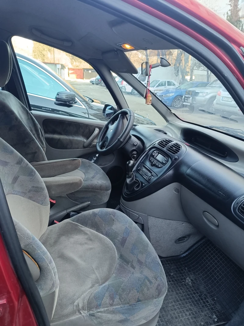 Citroen Xsara picasso 2.0HDI, снимка 8 - Автомобили и джипове - 48509758