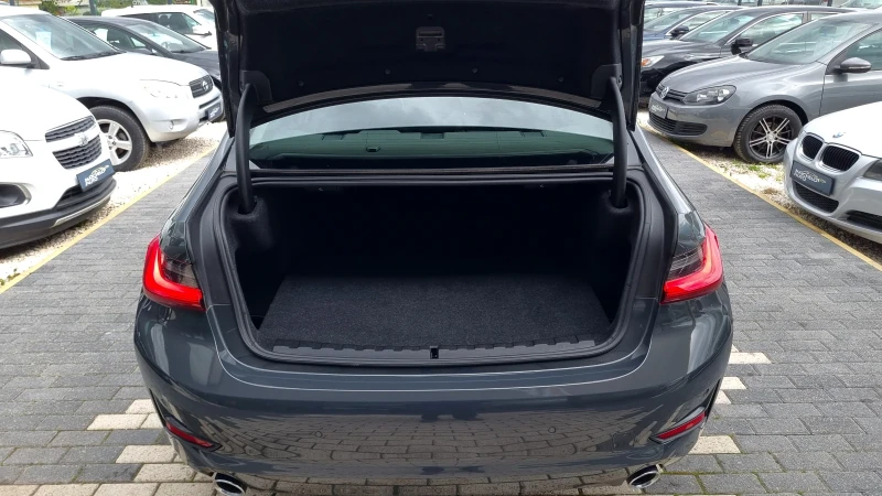 BMW 320 X-drive * * ПЪЛНА ГАРАНЦИЯ!!!, снимка 16 - Автомобили и джипове - 50043296