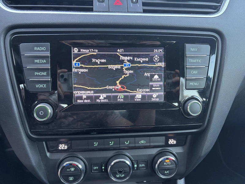 Skoda Octavia 1.4 TSI, снимка 8 - Автомобили и джипове - 52523061