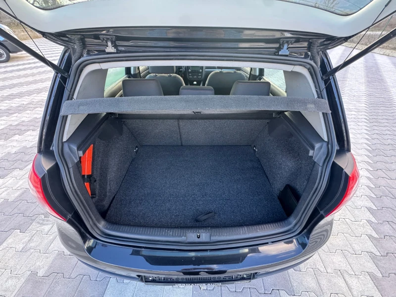 VW Golf 1.9 TDI 105k.c, снимка 14 - Автомобили и джипове - 53403061