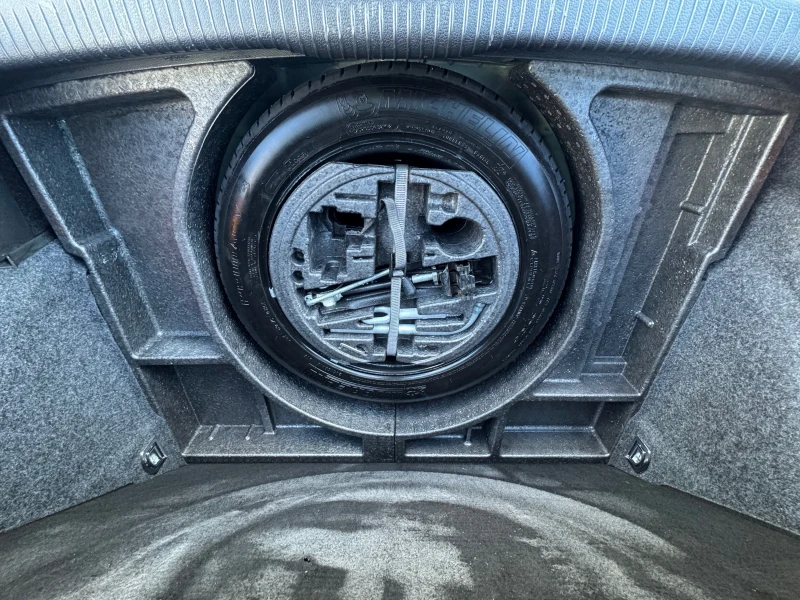 VW Golf 1.9 TDI 105k.c, снимка 15 - Автомобили и джипове - 53403061