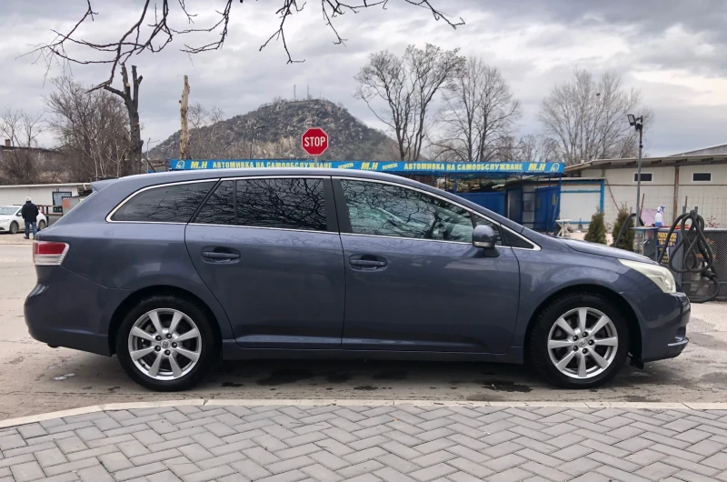 Toyota Avensis, снимка 7 - Автомобили и джипове - 53566196