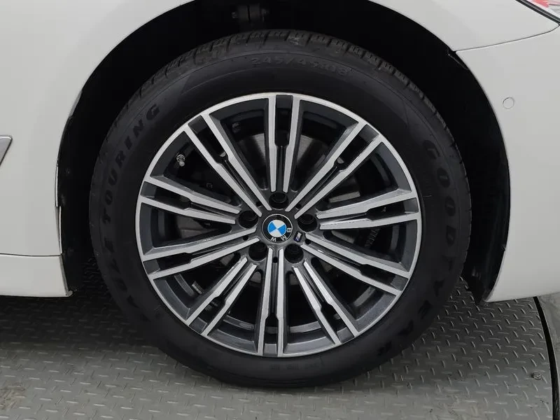 BMW 520 I Luxury | Mobile.bg � ����������� 4