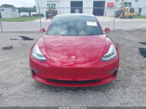 Tesla Model 3 LONG RANGE DUAL MOTOR ALL-WHEEL DRIVE, снимка 3 - Автомобили и джипове - 56104171