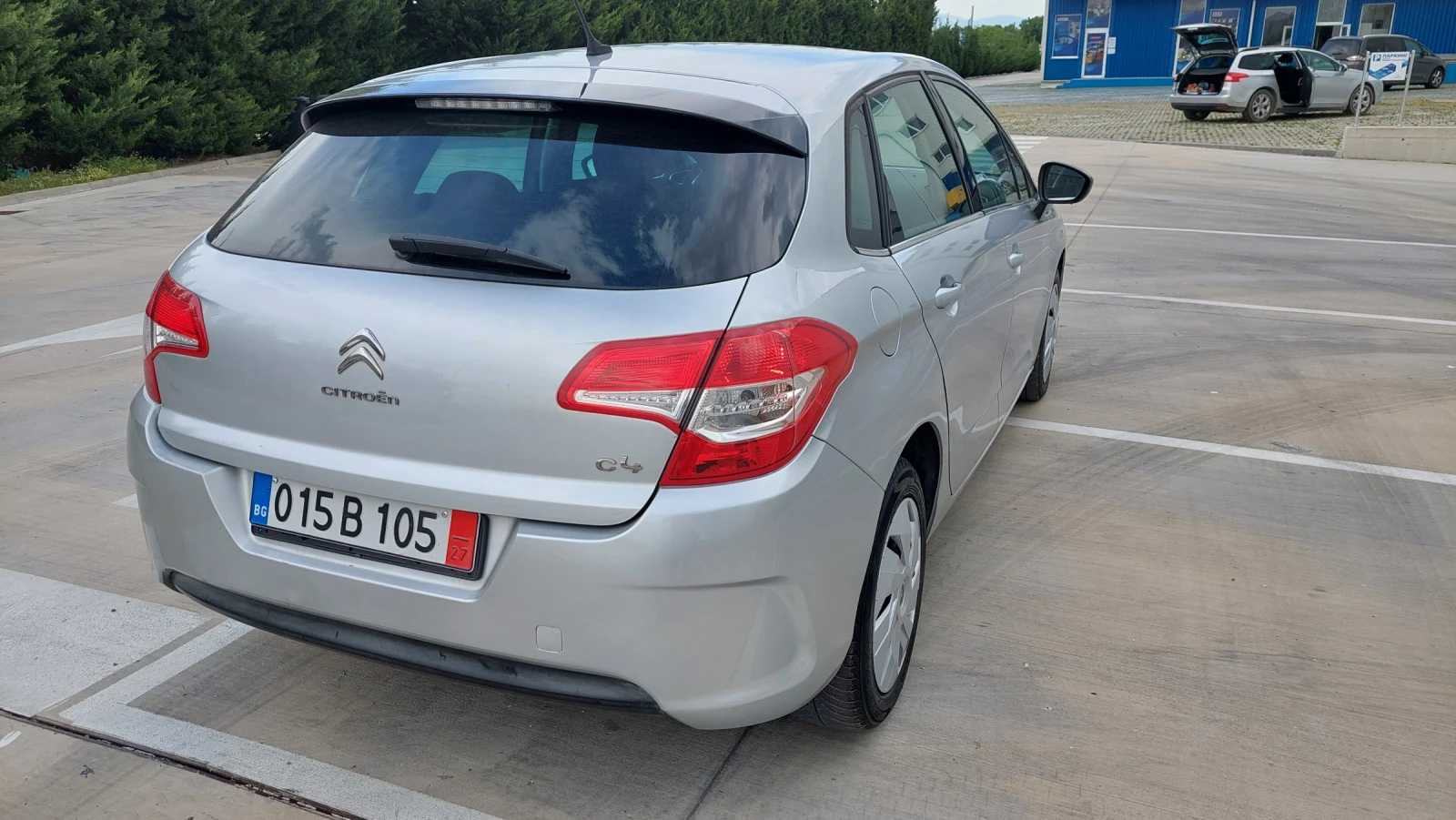 Citroen C4 1.6ГАЗ ПЕРФЕКТНО СЪСТОЯНИЕ - изображение 4