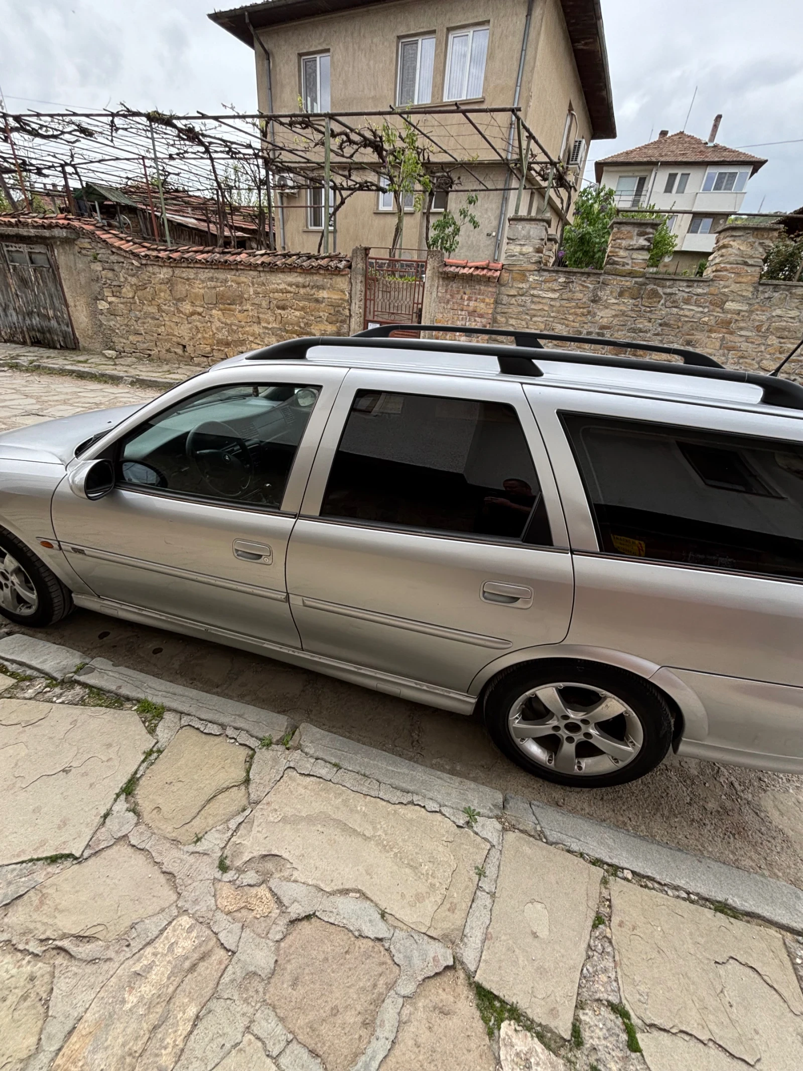 Opel Vectra 2.0TDI - изображение 6