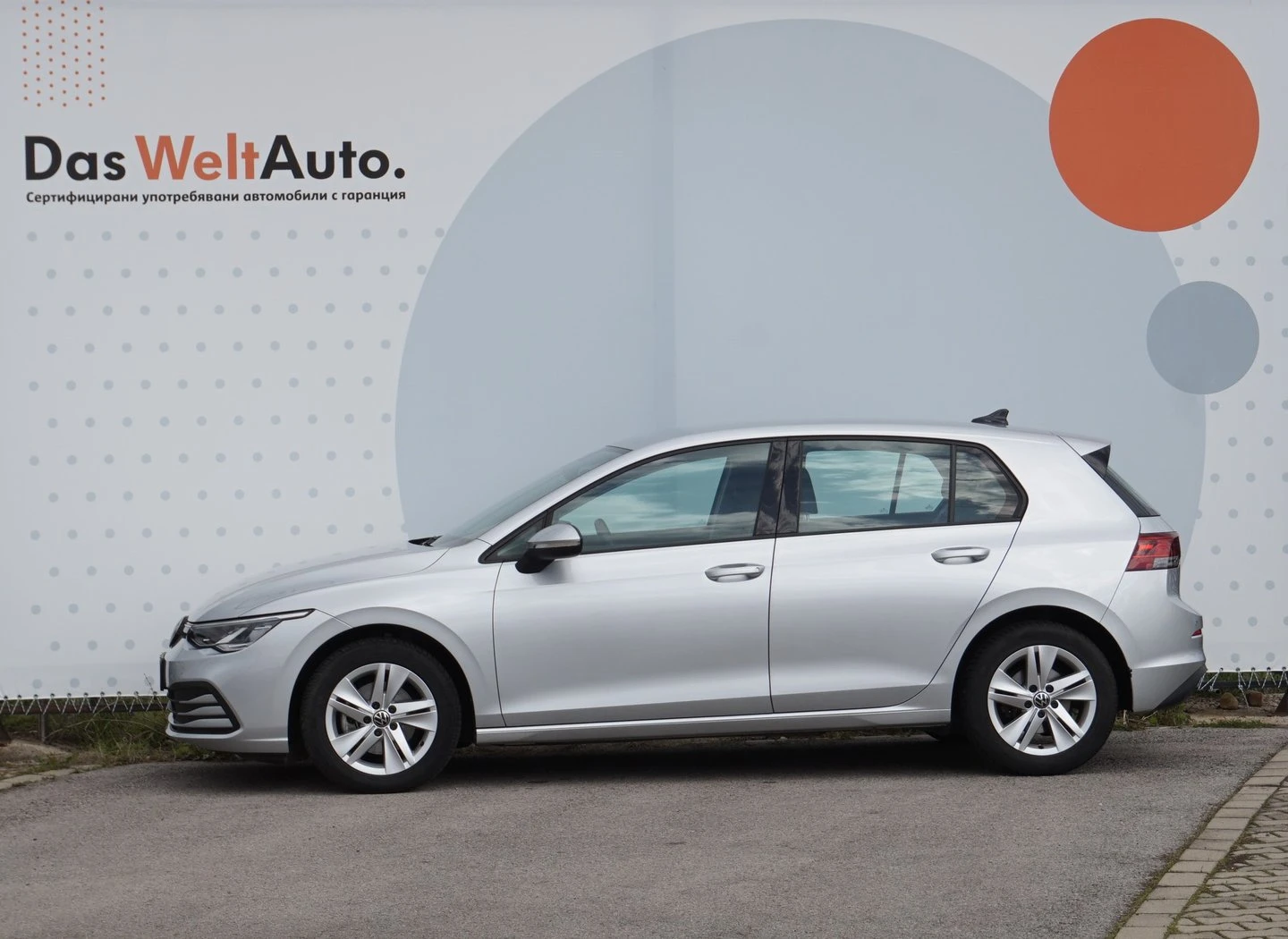 VW Golf 8 Life 1.5 eTSI OPF DSG - изображение 2
