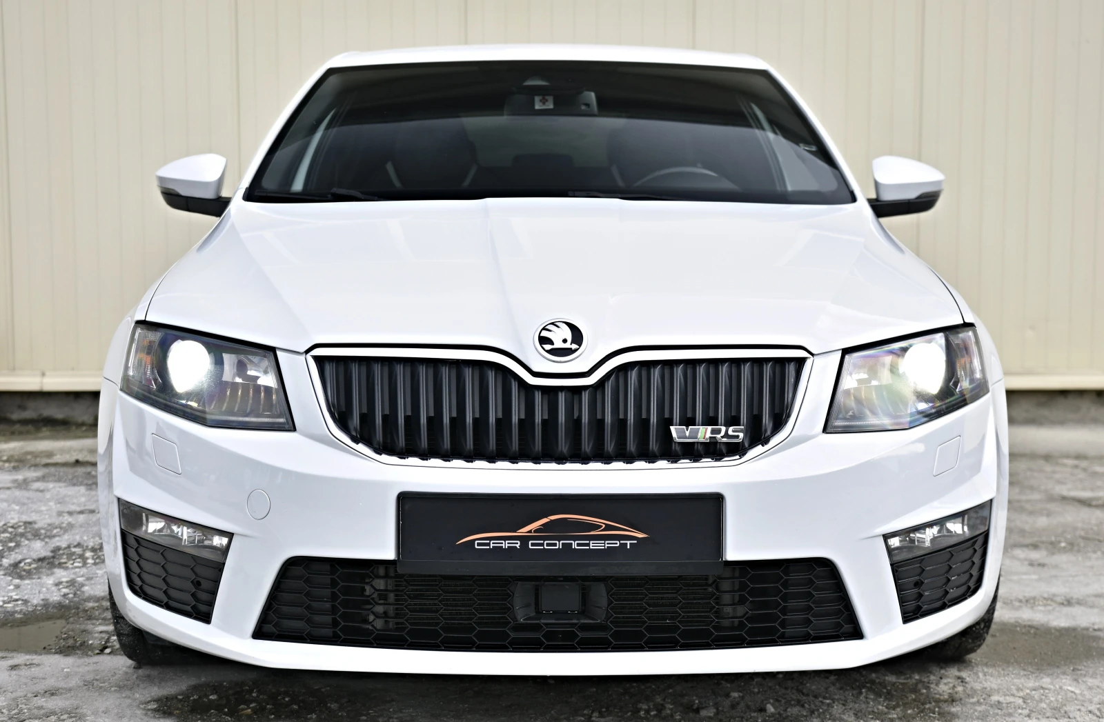 Skoda Octavia 2.0TDI VRS 4x4 184H.P DISTRONIK+ VRS-SITZE - изображение 2