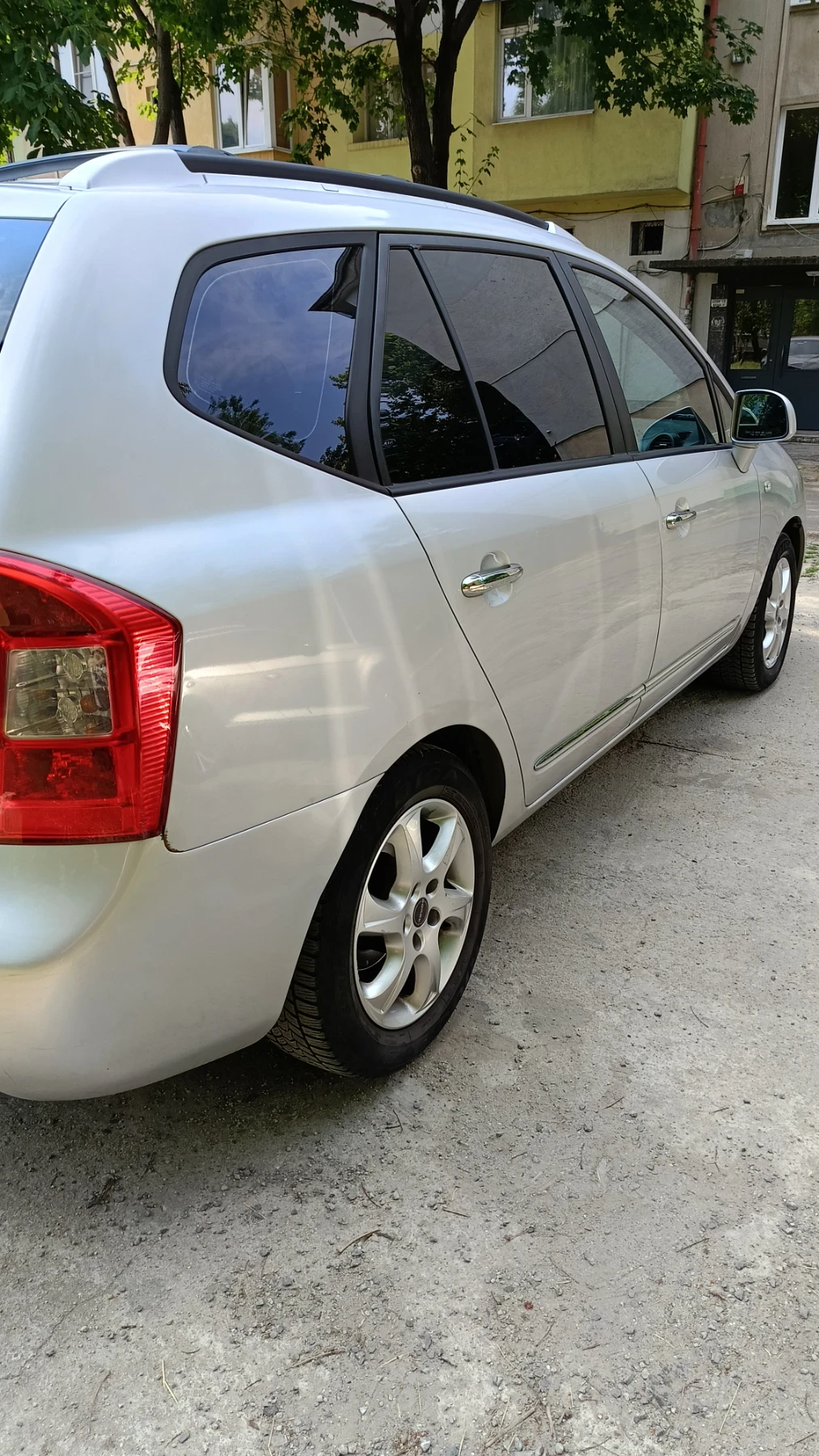 Kia Carens 2.0 CDTI - изображение 3