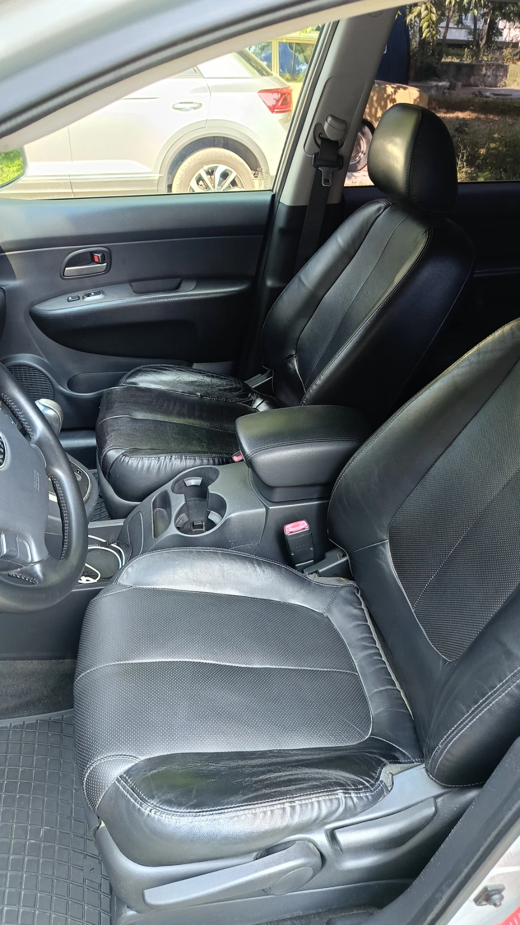 Kia Carens 2.0 CDTI - изображение 9