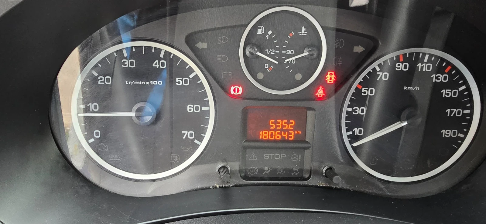 Citroen Berlingo 1.6 BlueHDi 100hp Multispace климатроник - изображение 8