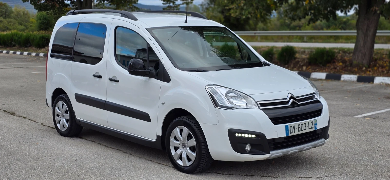 Citroen Berlingo 1.6 BlueHDi 100hp Multispace климатроник - изображение 4