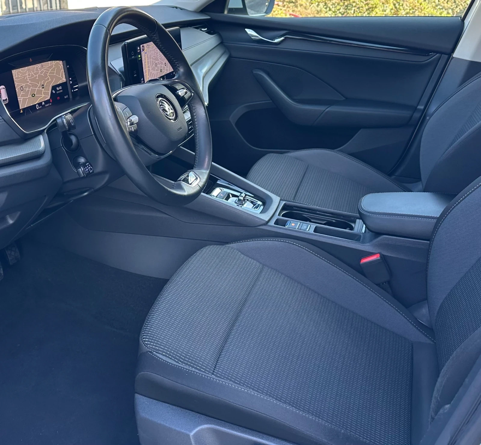 Skoda Octavia 2.0 TDI 150kc Богато оборудване, Отлично състояние - изображение 8