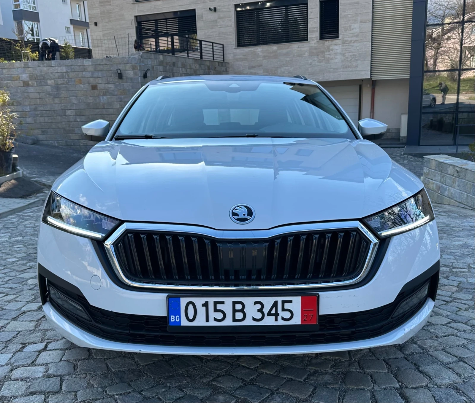 Skoda Octavia 2.0 TDI 150kc Богато оборудване, Отлично състояние - изображение 2