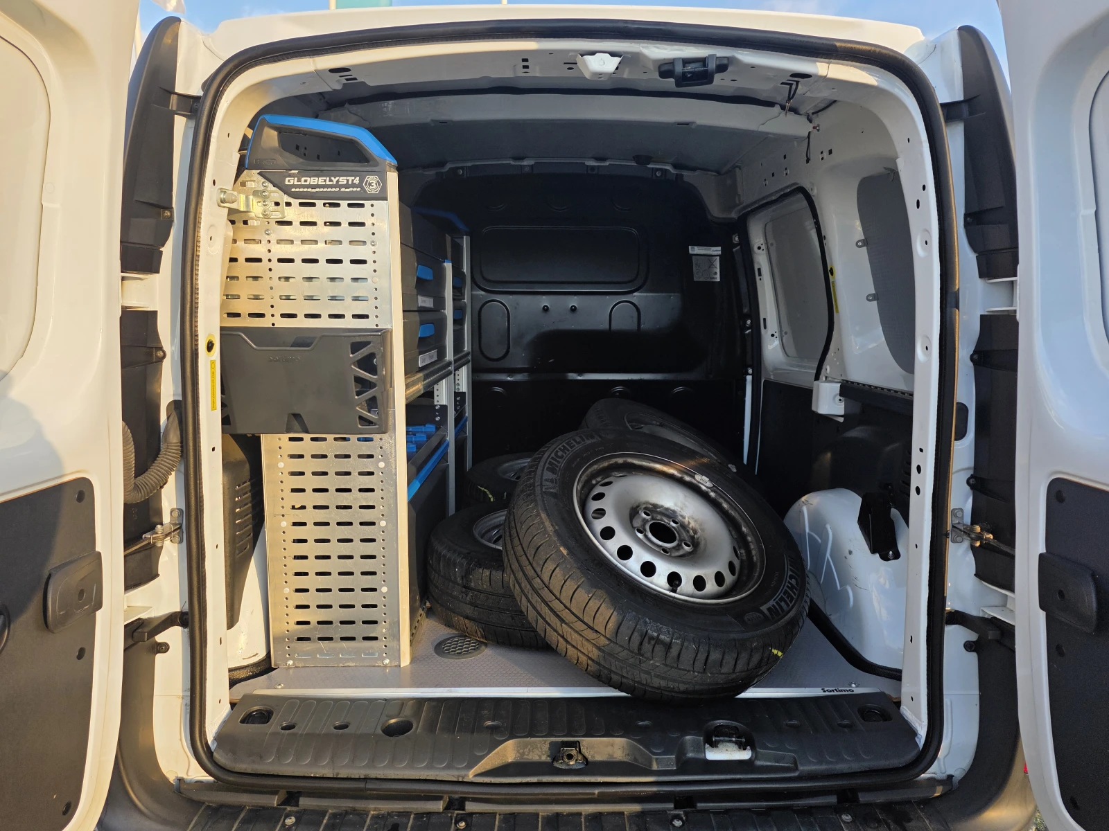 Renault Kangoo VAN 1.5 dCi / 95 �.�. / 6 ��. | Mobile.bg � ����������� 13