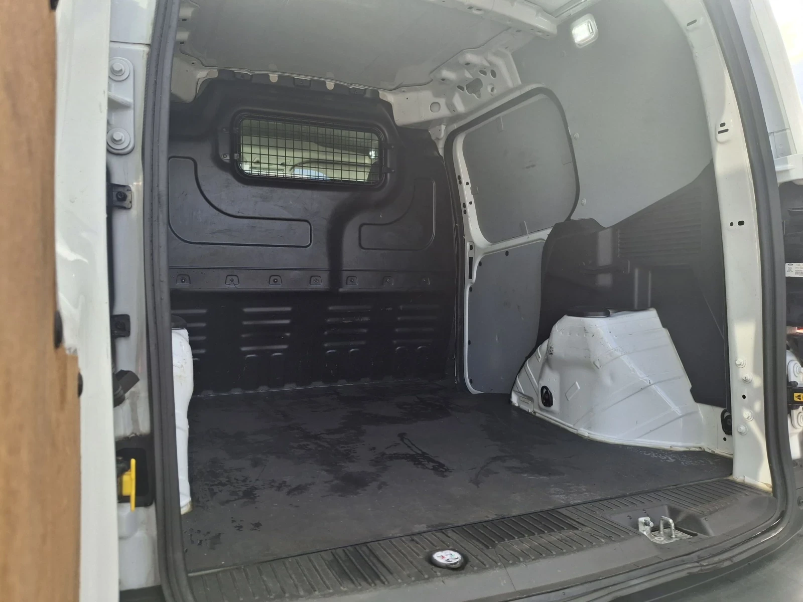 Ford Courier 1.5 euro6 TOP 2023� | Mobile.bg � ����������� 17