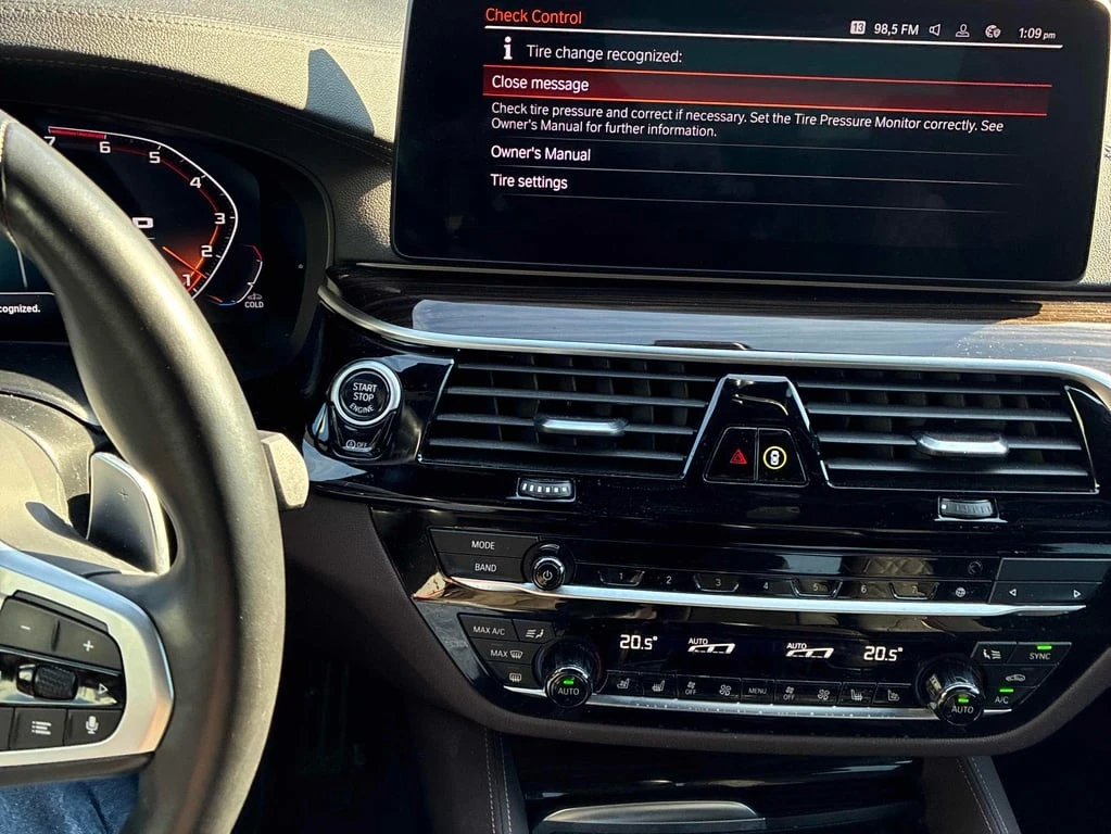 BMW 550 * M550i xDrive * CARFAX * ЦЕНА ДО БГ - изображение 9