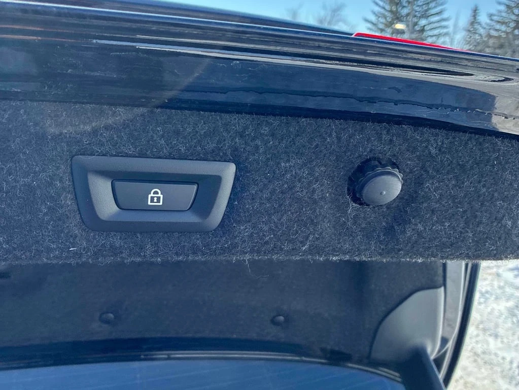 BMW 550 * M550i xDrive * CARFAX * ���� �� �� | Mobile.bg � ����������� 15