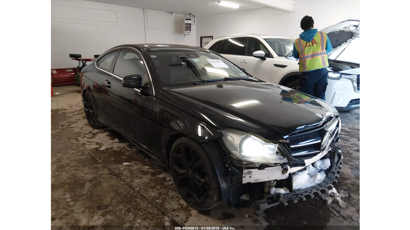 Mercedes-Benz C 350 * 4MATIC* ПАНОРАМА* KEYLESS* , снимка 2 - Автомобили и джипове - 53732064