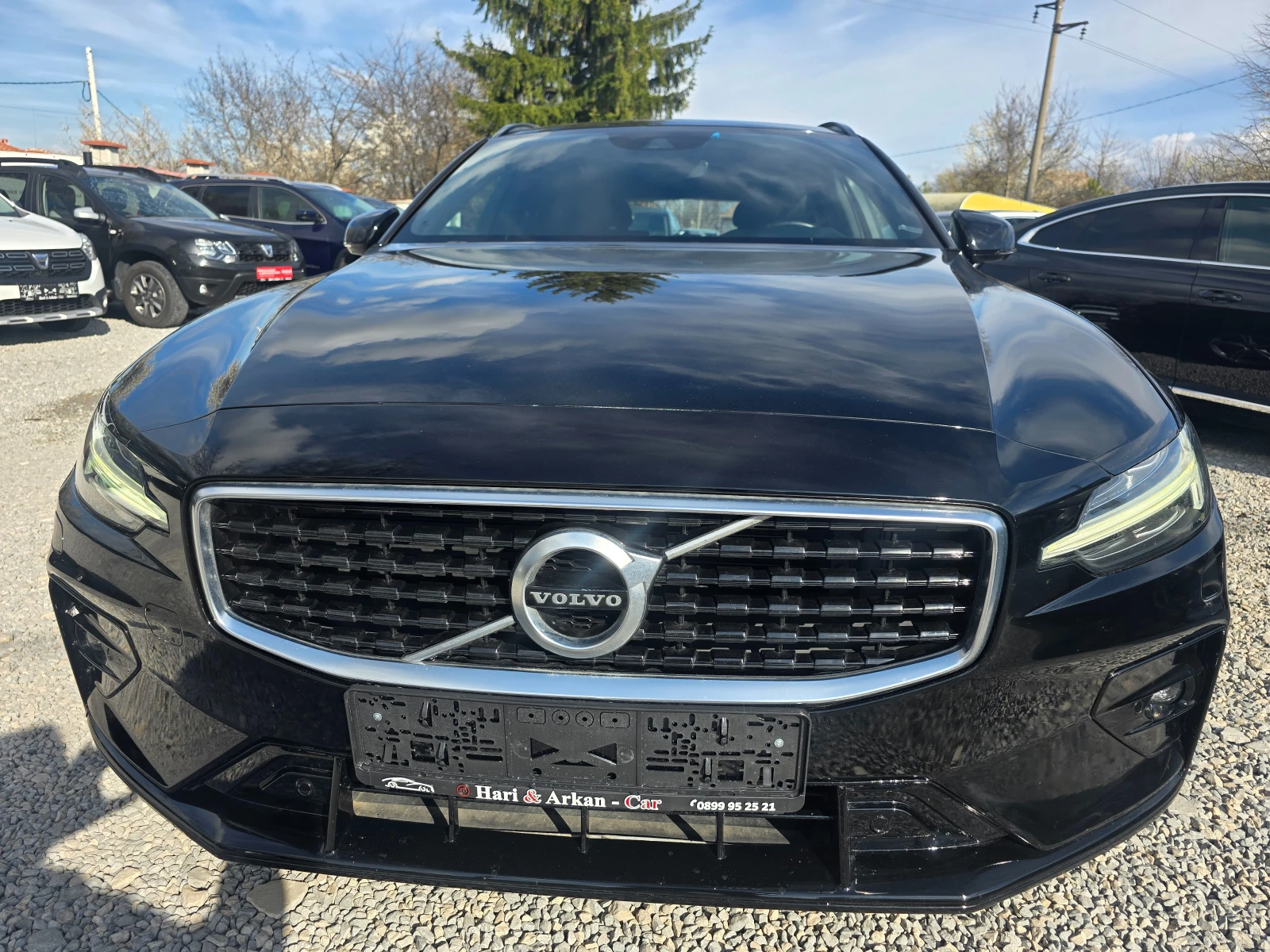 Volvo V60 2.0D3-190K.C-R-DESIGN-СУПЕР ЛУКСОЗНО ИЗПЪЛНЕНИЕ, снимка 2 - Автомобили и джипове - 54043681