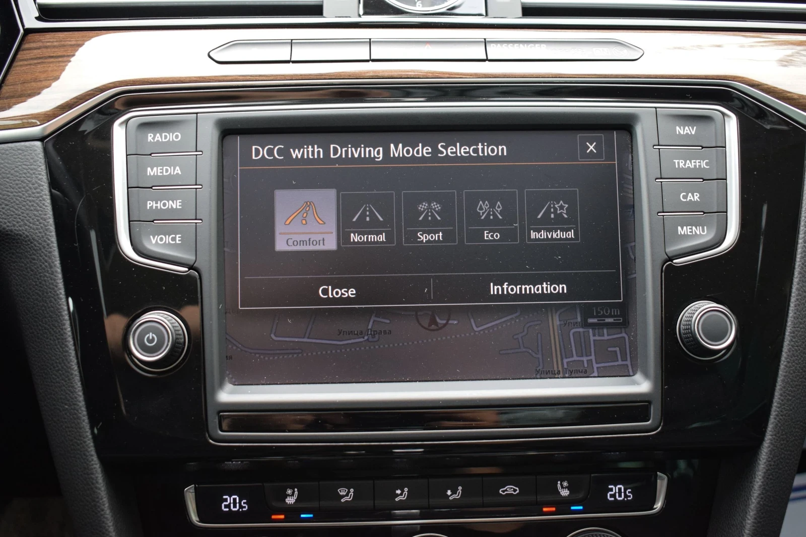 VW Passat 2.0TDI 190hp HIGHLINE, снимка 14 - Автомобили и джипове - 54046045