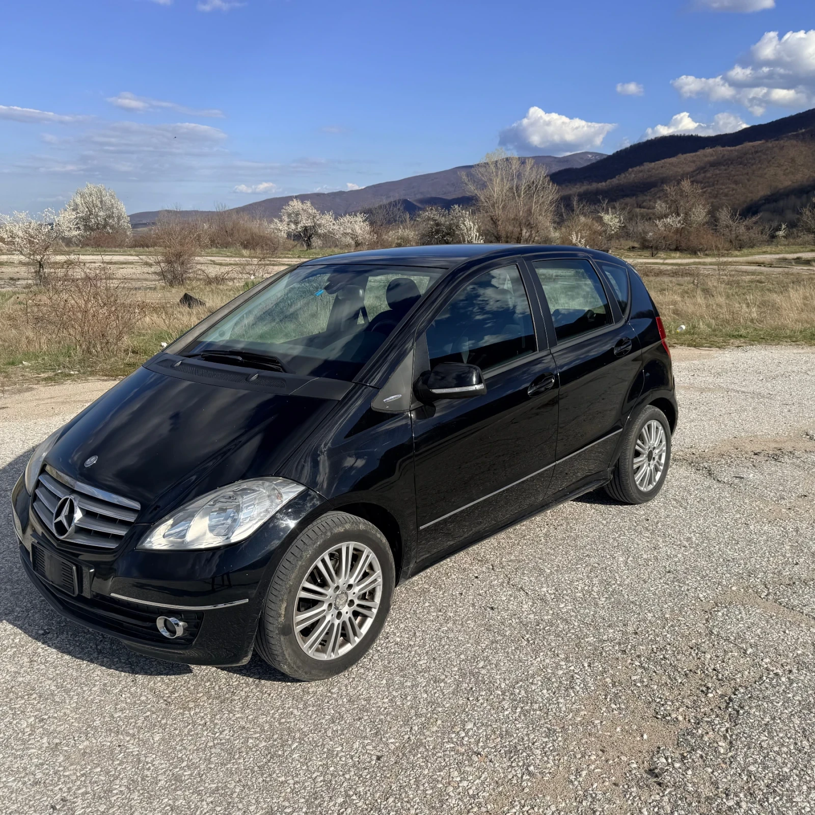 Mercedes-Benz A 180, снимка 2 - Автомобили и джипове - 54122091
