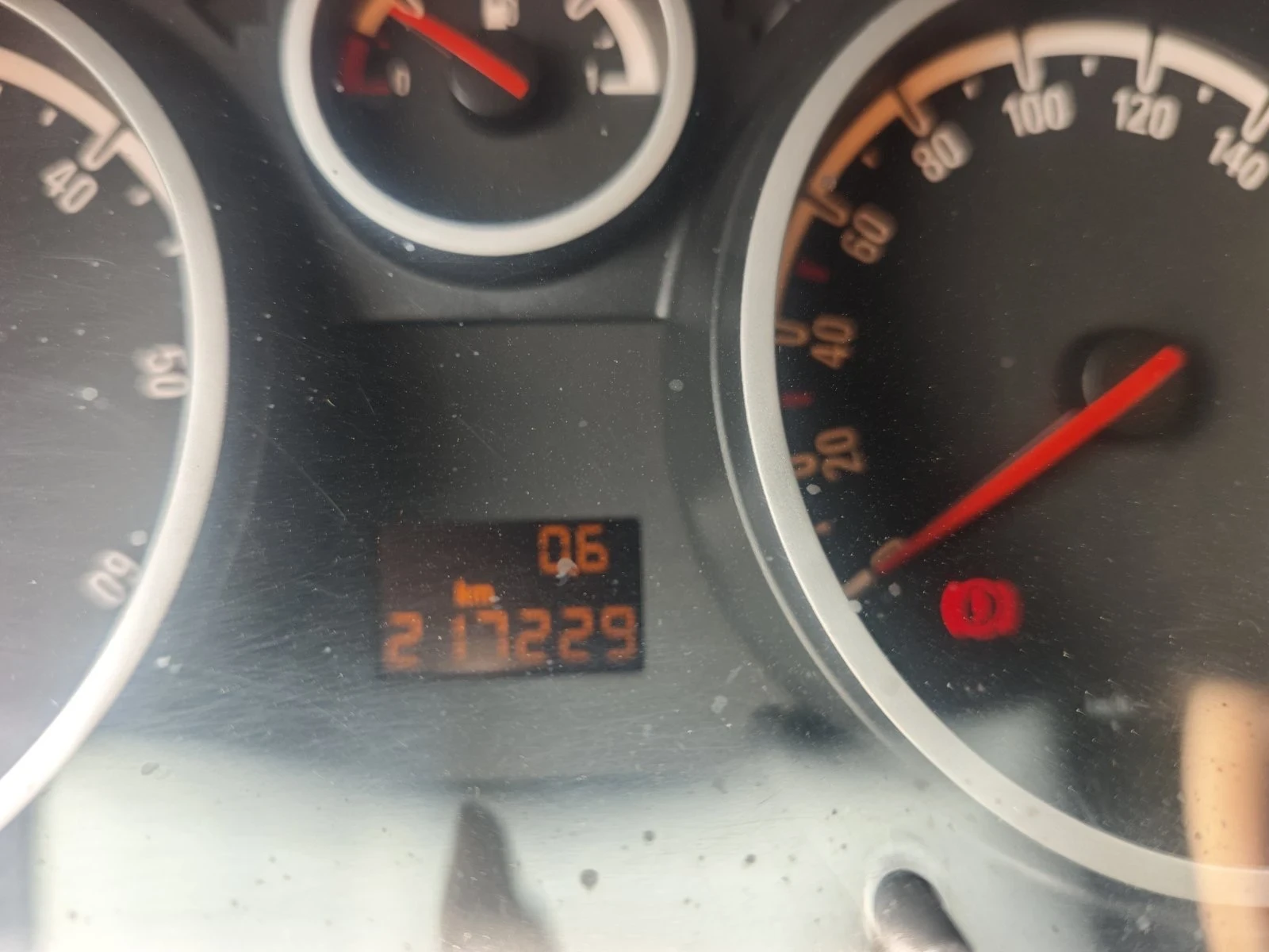 Opel Corsa 1.3/75KC, снимка 12 - Автомобили и джипове - 54203396