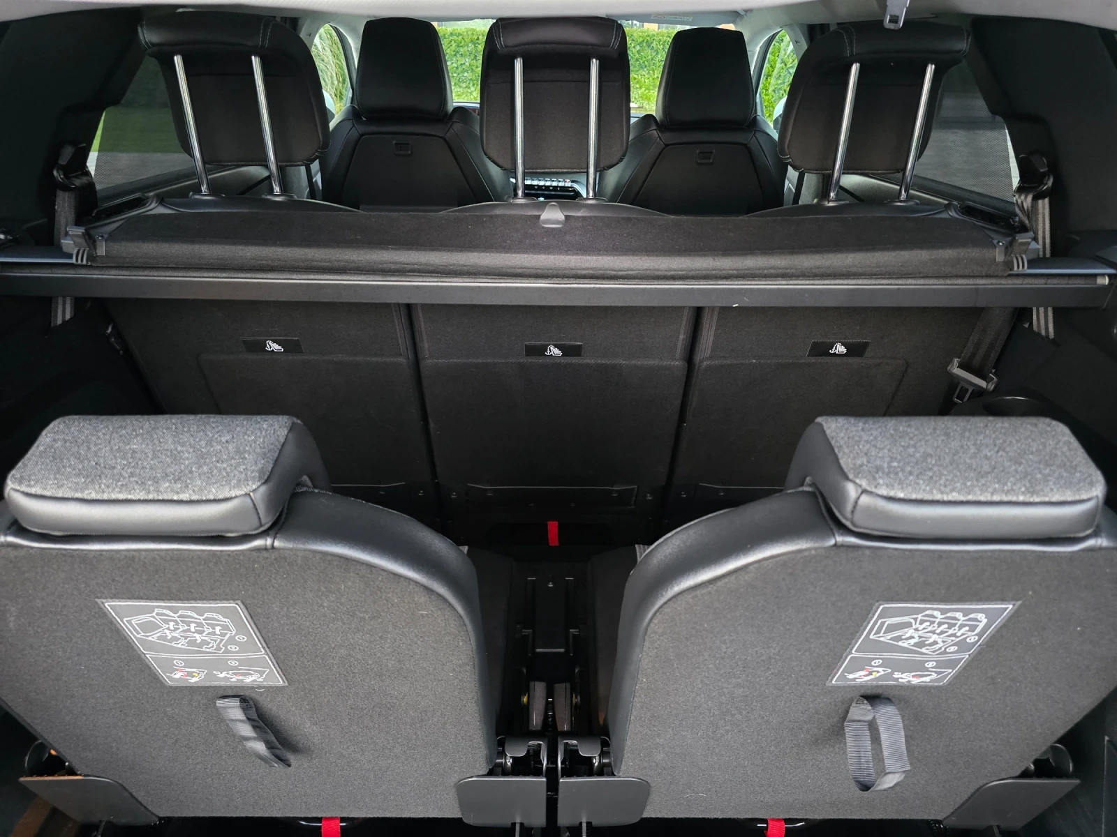 Peugeot 5008 1.5BlueHdi.New Line.EAT8.Distronic.Keyless.43000км, снимка 17 - Автомобили и джипове - 54527914