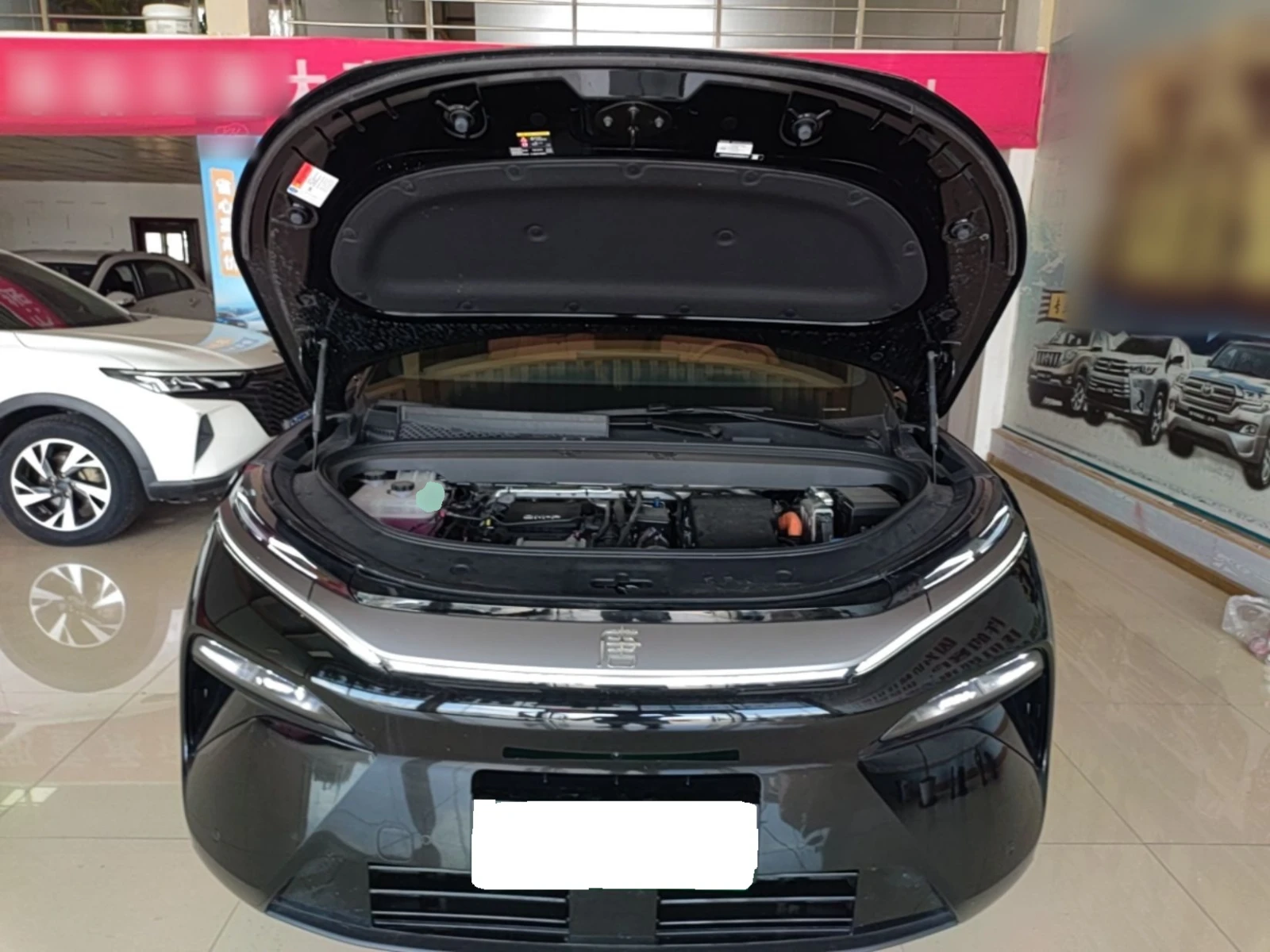 BYD Tang TangL 1.5T 156HP L4 E-CVT PHEV , снимка 13 - Автомобили и джипове - 54911261