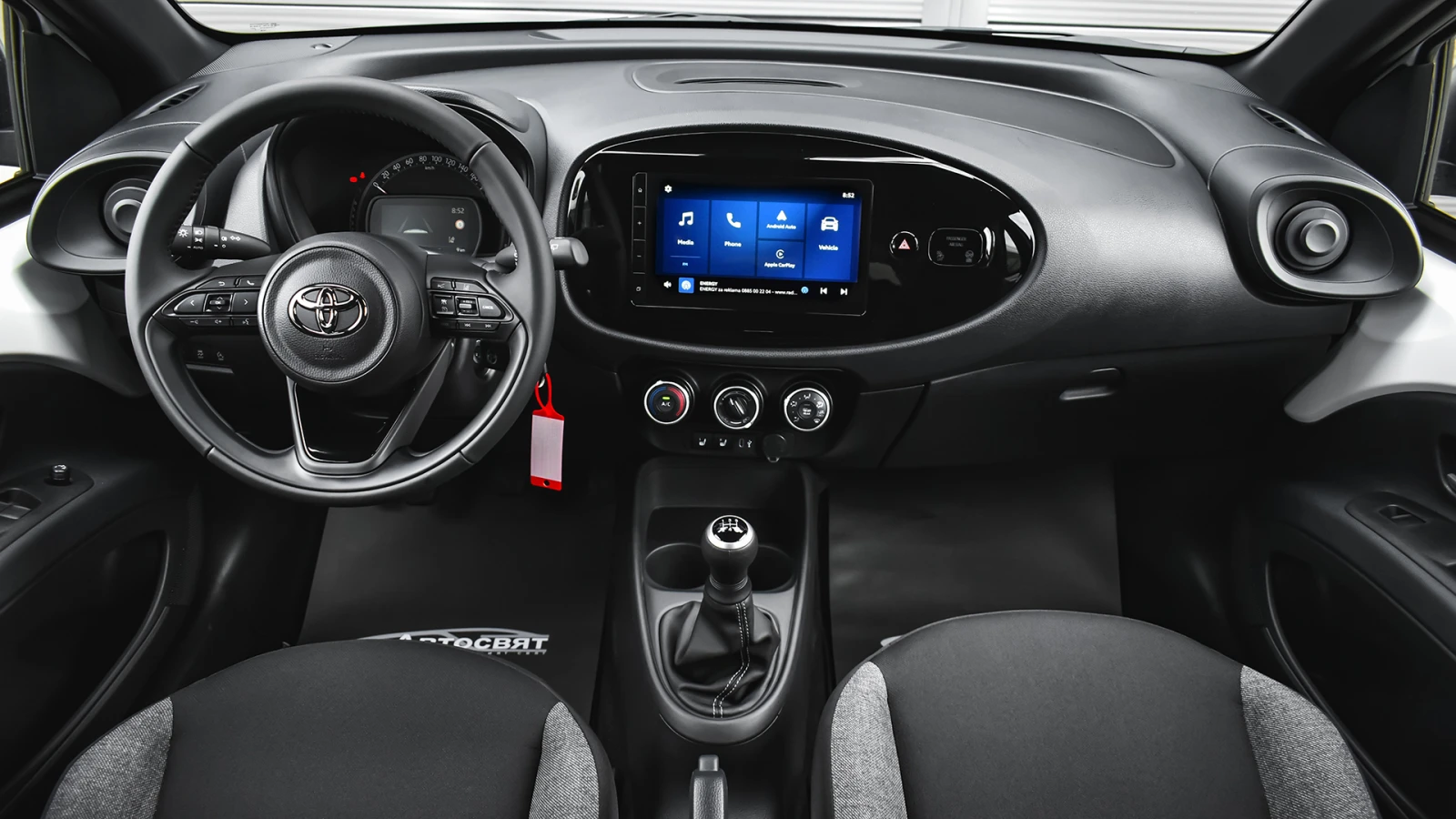 Toyota Aygo X PLAY 1.0 VVT-i, снимка 8 - Автомобили и джипове - 55836143