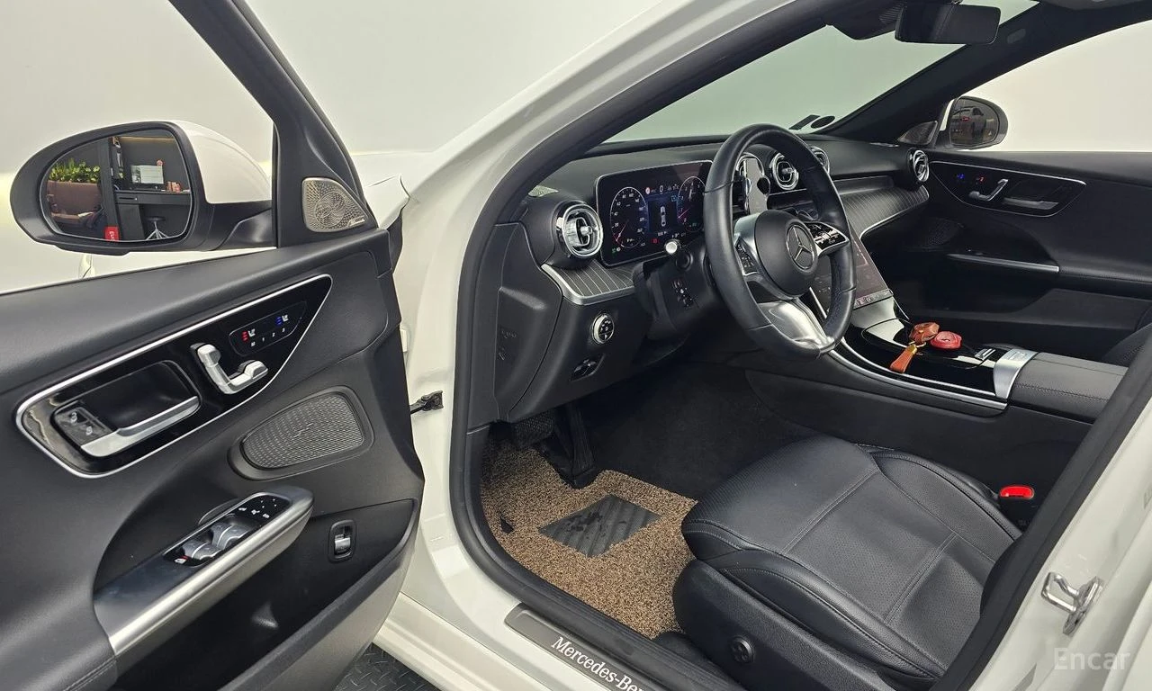Mercedes-Benz C 200 AMG* LINE* 4MATIC* BURMESTER* ОБДУХВАНЕ* ДИСТРОНИК, снимка 6 - Автомобили и джипове - 55970951