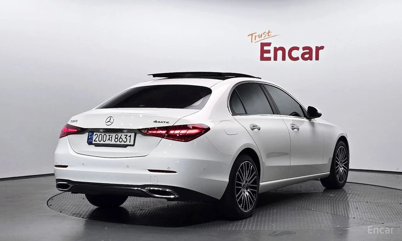 Mercedes-Benz C 200 AMG* LINE* 4MATIC* BURMESTER* ОБДУХВАНЕ* ДИСТРОНИК, снимка 2 - Автомобили и джипове - 55970951