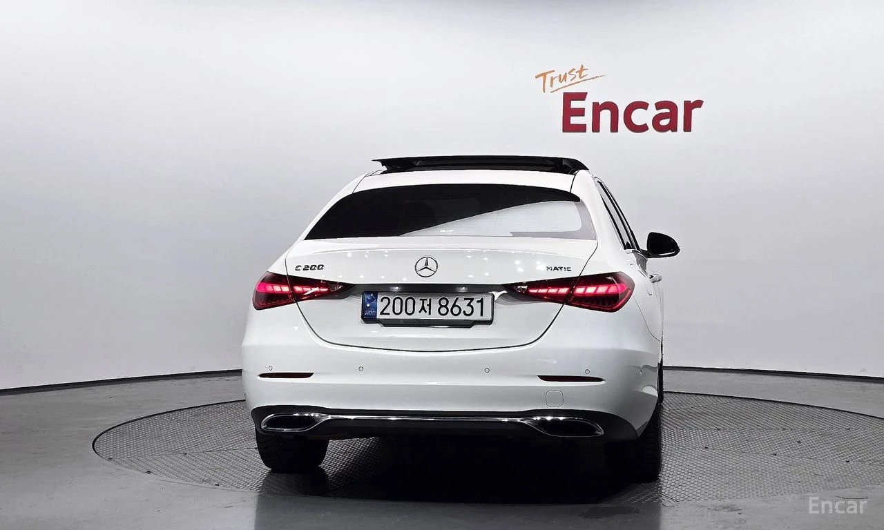 Mercedes-Benz C 200 AMG* LINE* 4MATIC* BURMESTER* ОБДУХВАНЕ* ДИСТРОНИК, снимка 4 - Автомобили и джипове - 55970951