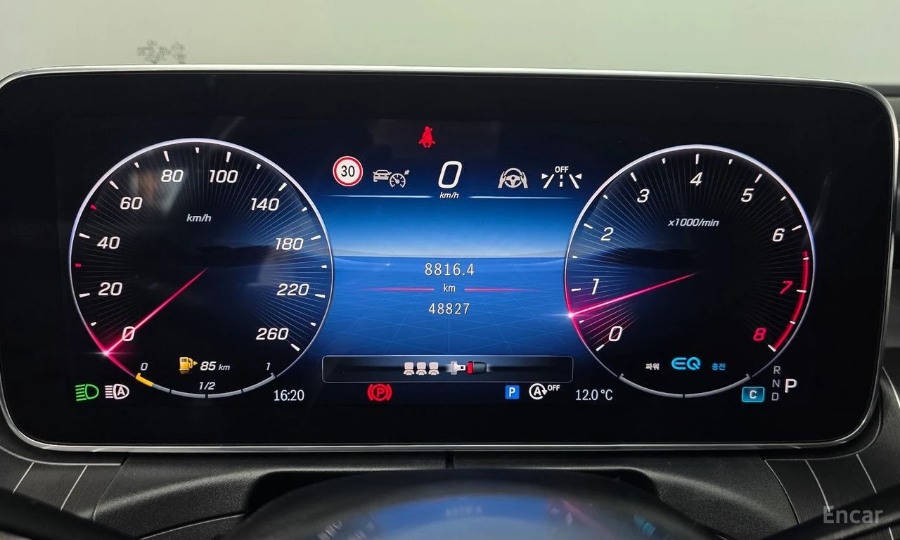 Mercedes-Benz C 200 AMG* LINE* 4MATIC* BURMESTER* ОБДУХВАНЕ* ДИСТРОНИК, снимка 12 - Автомобили и джипове - 55970951
