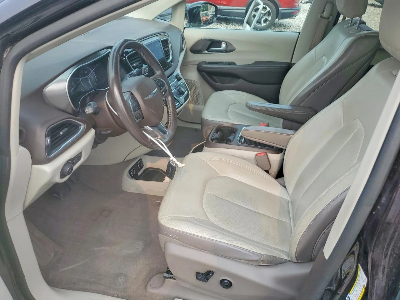 Chrysler Pacifica 3.6l Touring L Plus, снимка 7 - Автомобили и джипове - 56024997