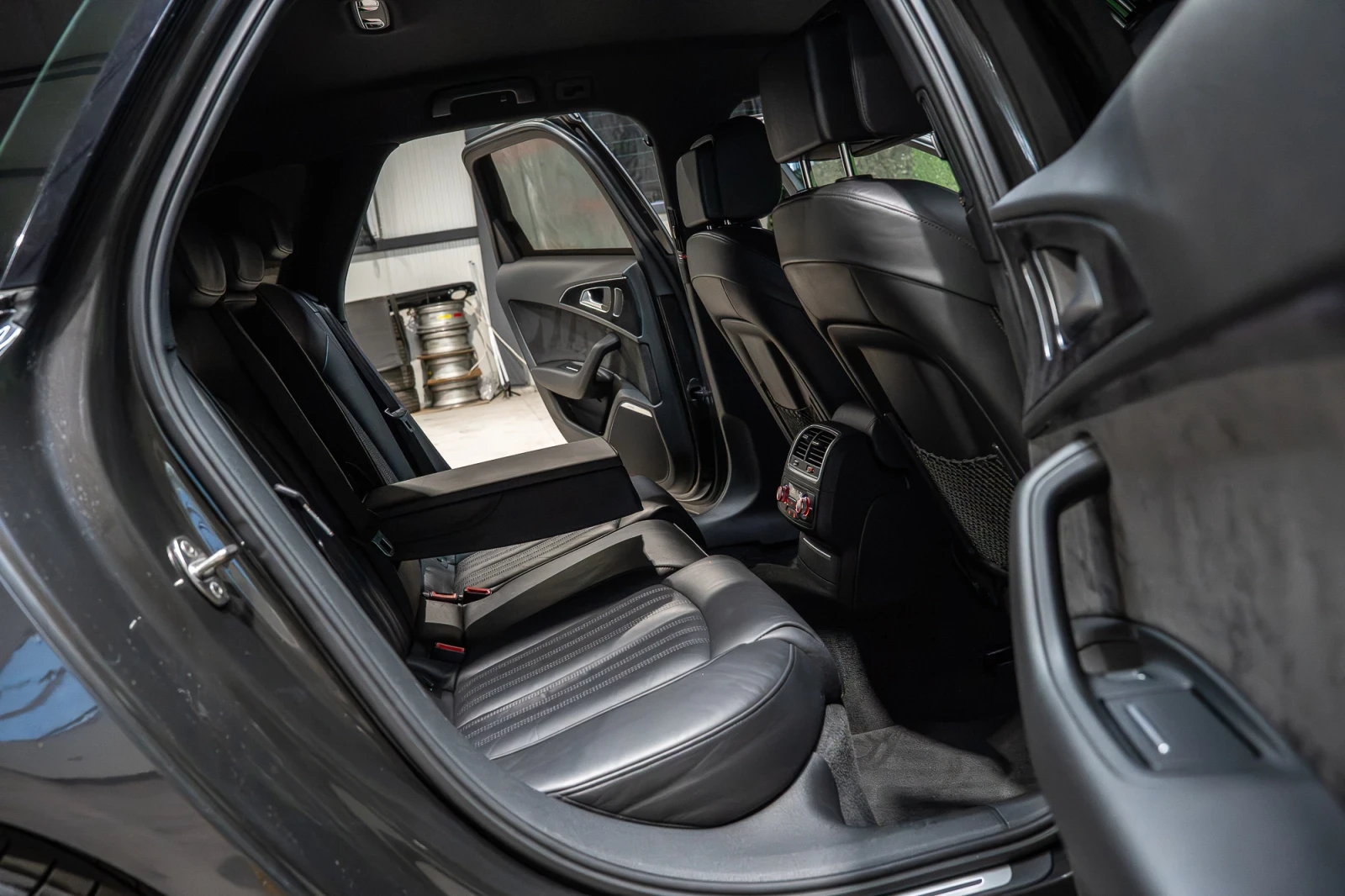 Audi A6  3.0TDI/MATRIX/RS6 OPTIC/BOSE/KEYLESS/HEAD UP/20Z, снимка 14 - Автомобили и джипове - 56246456