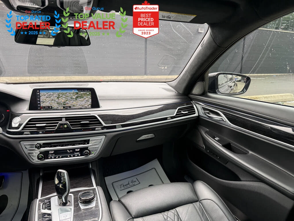 BMW 750 xDrive* КОЖА* ОБДУХВ* 360* МАСАЖ* КАМЕРИ* ДИСТРОНИ, снимка 13 - Автомобили и джипове - 56292618