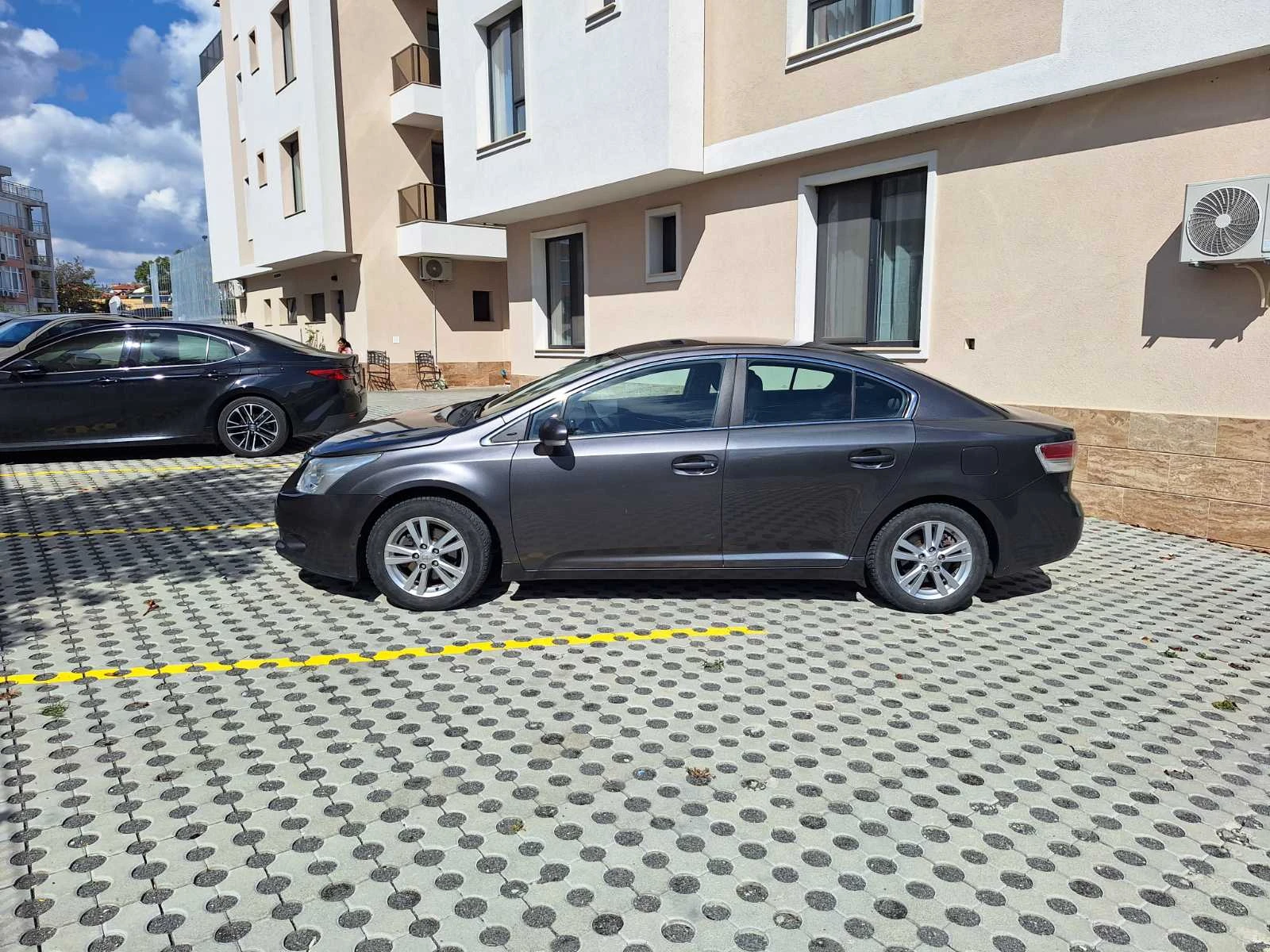 Toyota Avensis 1.8i Бензин/Газ